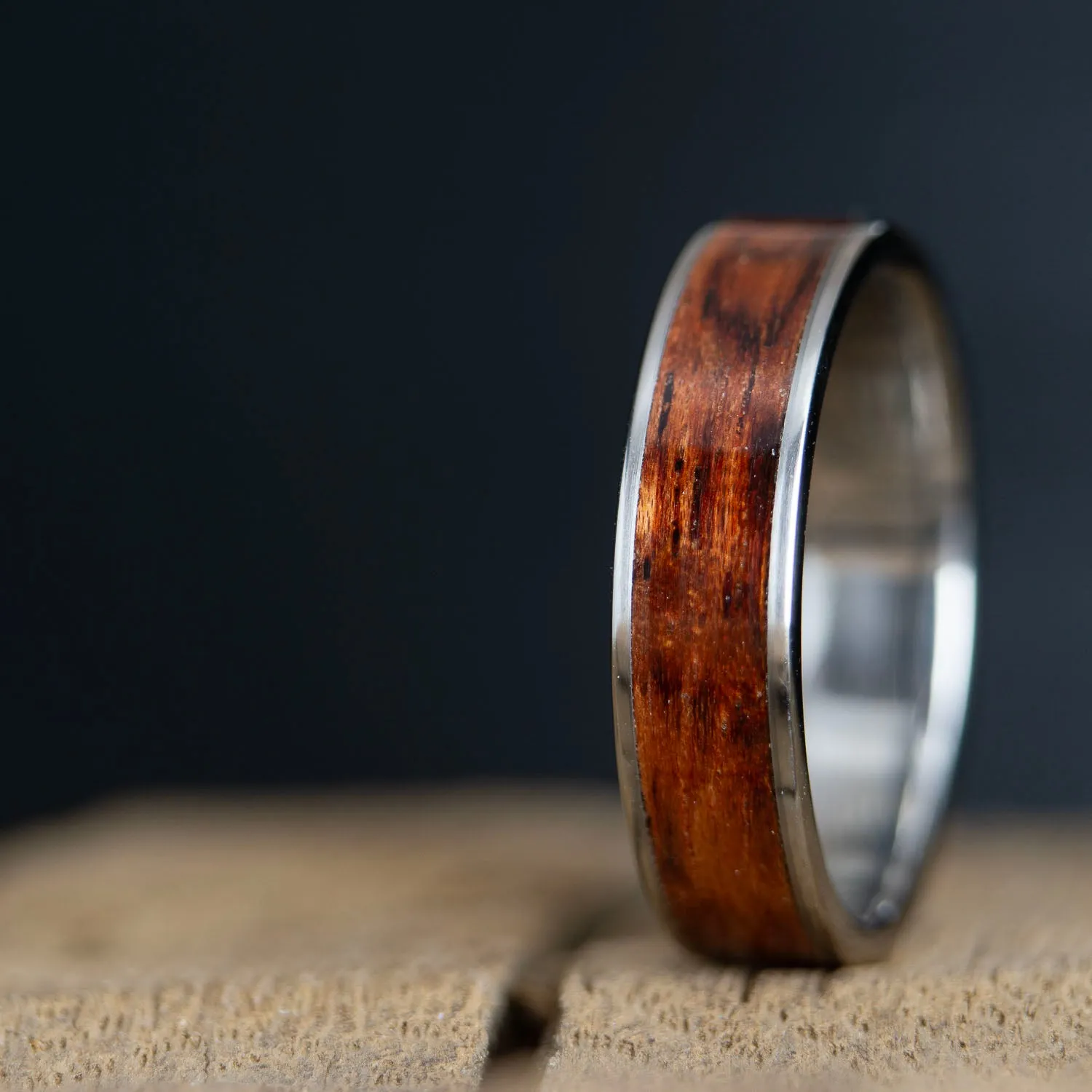Titanium ring with Bubinga inlay